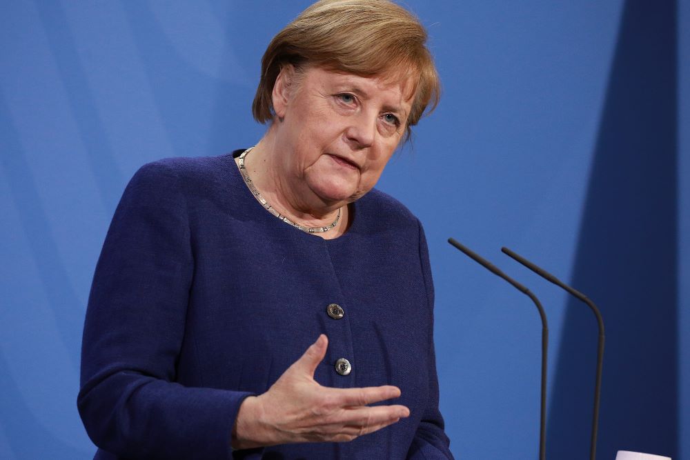 Меркель заявила, что Германия может самостоятельно закупить 