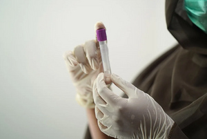 Эпидемиолог раскрыл, грозит ли россиянам переход на ректальный мазок при подозрениях на коронавирус