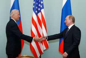"Разотрёт его по стенке": Американцы высмеяли Байдена за отказ говорить с Путиным
