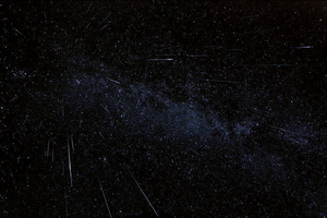 Астроном рассказал, когда россияне смогут увидеть метеорный дождь Лириды
