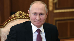 Песков рассказал о самочувствии Путина после прививки и сроках возобновления поездок по стране