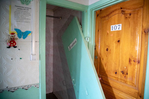 От удара током откинуло к двери: соседи раскрыли подробности гибели студентов в общежитии на Сахалине