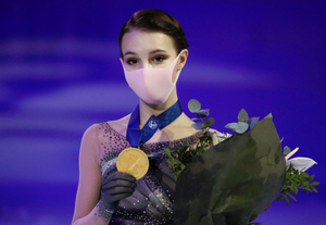 Фигуристке Щербаковой не хватало российского гимна на церемонии награждения на ЧМ
