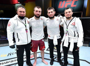 Трансформация Хабиба в тренера с большой буквы: как брат Нурмагомедова одержал первую победу в UFC