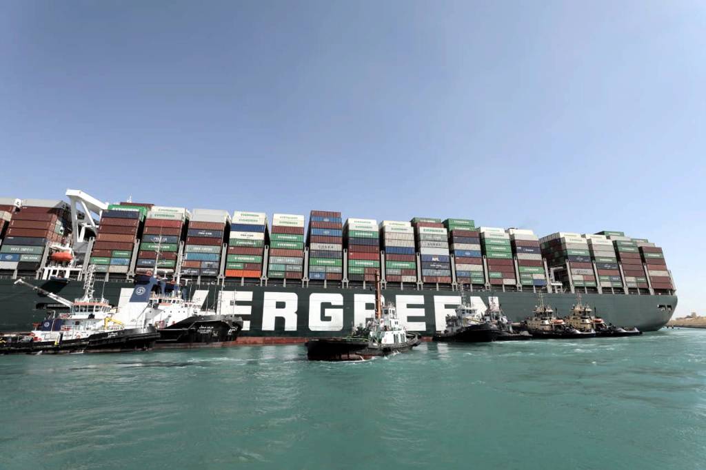 Финансист объяснил, как блокировка Суэцкого канала скажется на стоимости нефти