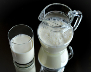 В правительстве исключили рост цен на молоко из-за экосбора