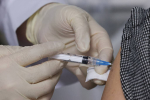 Песков заявил, что в Европе предлагали вакцинировать иностранцев в России