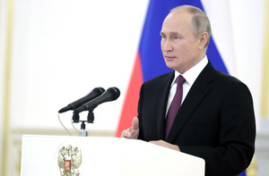 Путин пообещал поддержку бизнесу, который трудоустроит потерявших работу россиян