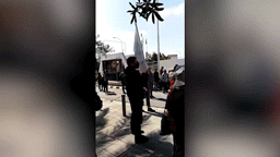 С крестами и транспарантами: на Кипре православная молодёжь протестует против песни для Евровидения про дьявола