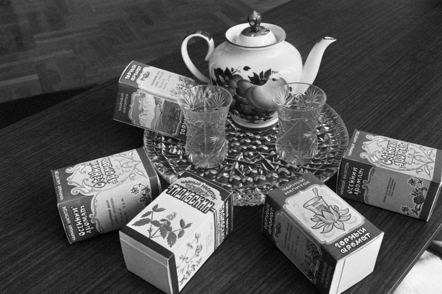 Помимо деликатесных продуктов СССР поставлял на внешние рынки чай. Фото © ТАСС / Рудольф Дик