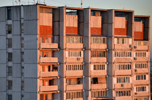 В Москве до конца года отремонтируют более 1,3 тысячи фасадов жилых домов