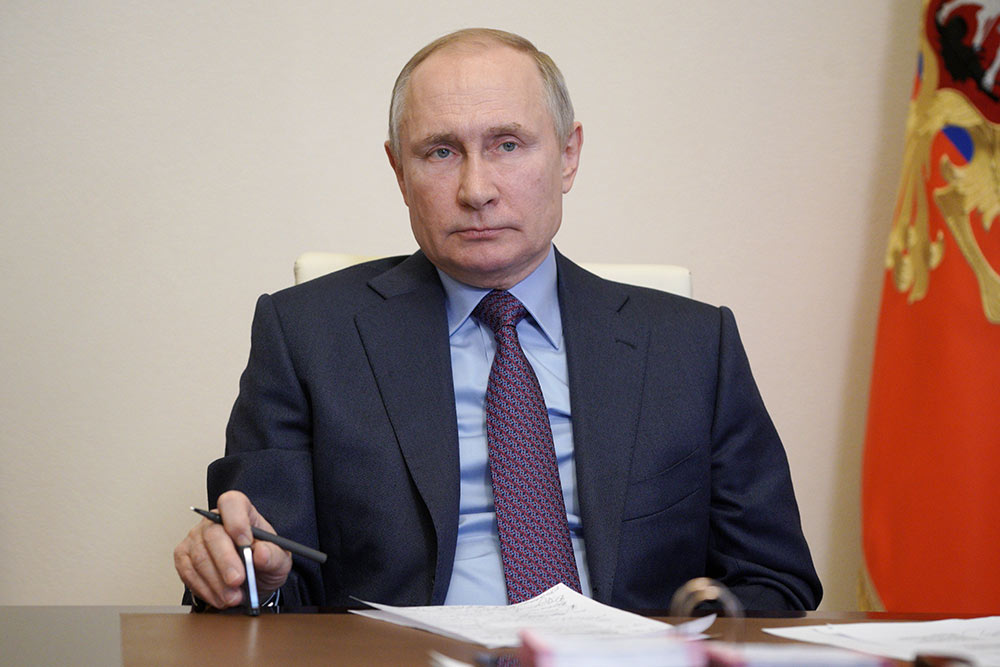 Путин поручил до 1 мая представить список проектов для инвестирования из средств ФНБ