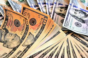 Курс доллара вырос на фоне новостей о новых санкциях США