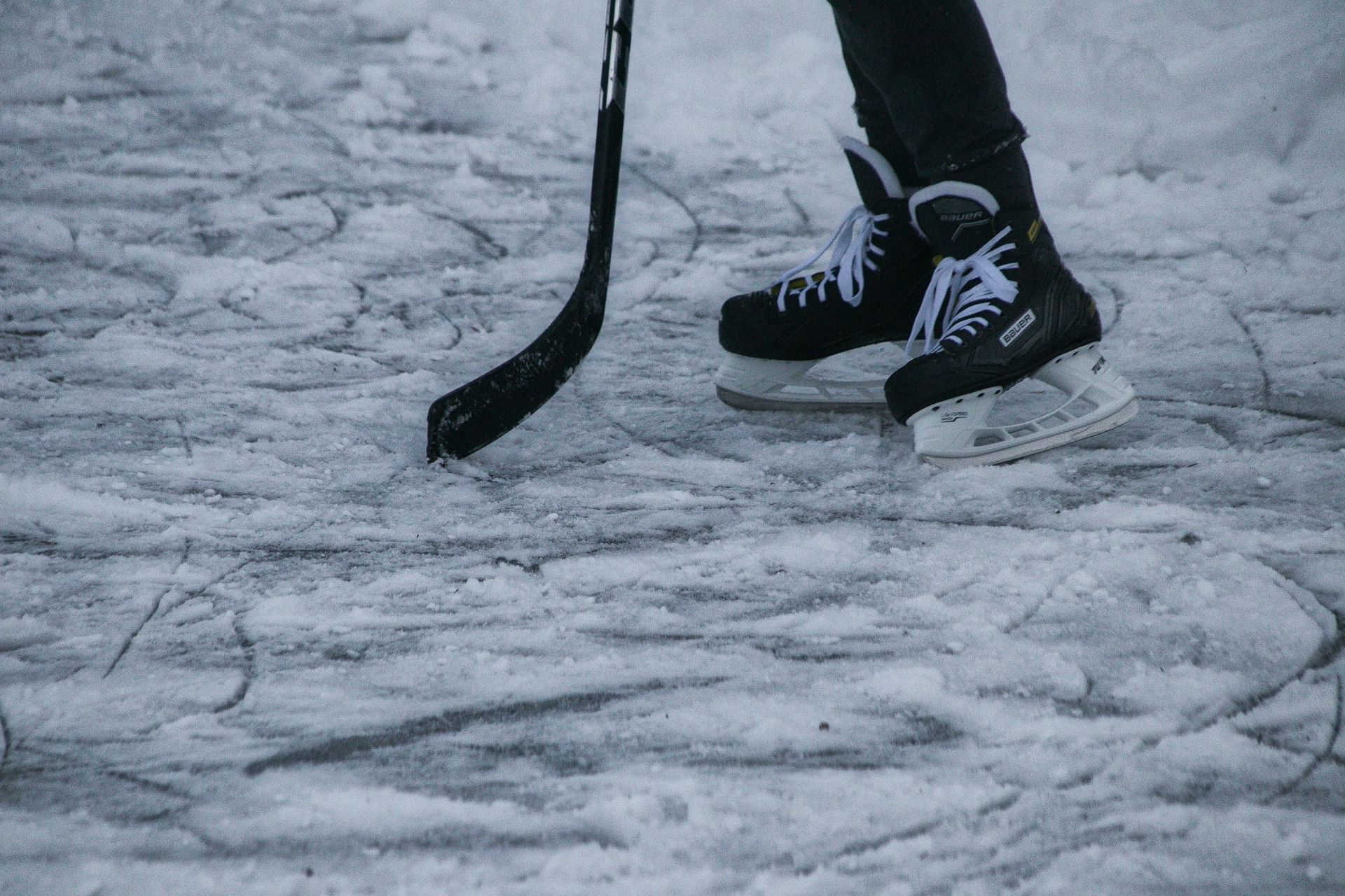В Петербурге может пройти хоккейный матч на льду Невы с участием мировых звёзд