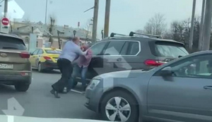 BMW против "Яндекса": водитель Гавра из Comedy Club избил таксиста на Кутузовском проспекте