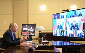 Путин обсудил с членами Совбеза возможный ответ на санкции США