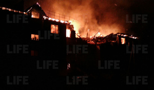 Взрыв газа произошёл в жилом доме в Нижегородской области, в горящем здании ищут ребёнка