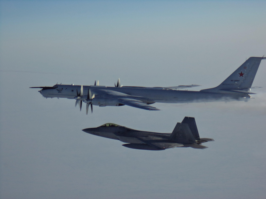 Фото © Twitter / North American Aerospace Defense Command
