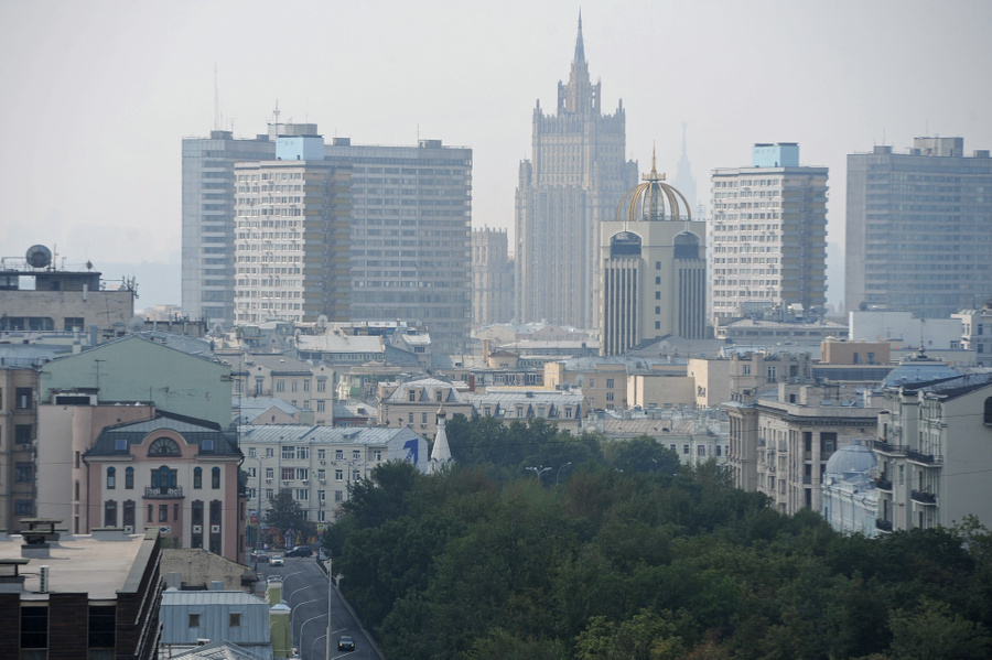 Вид на здание МИД РФ. Фото © Агентство "Москва" / Андрей Любимов