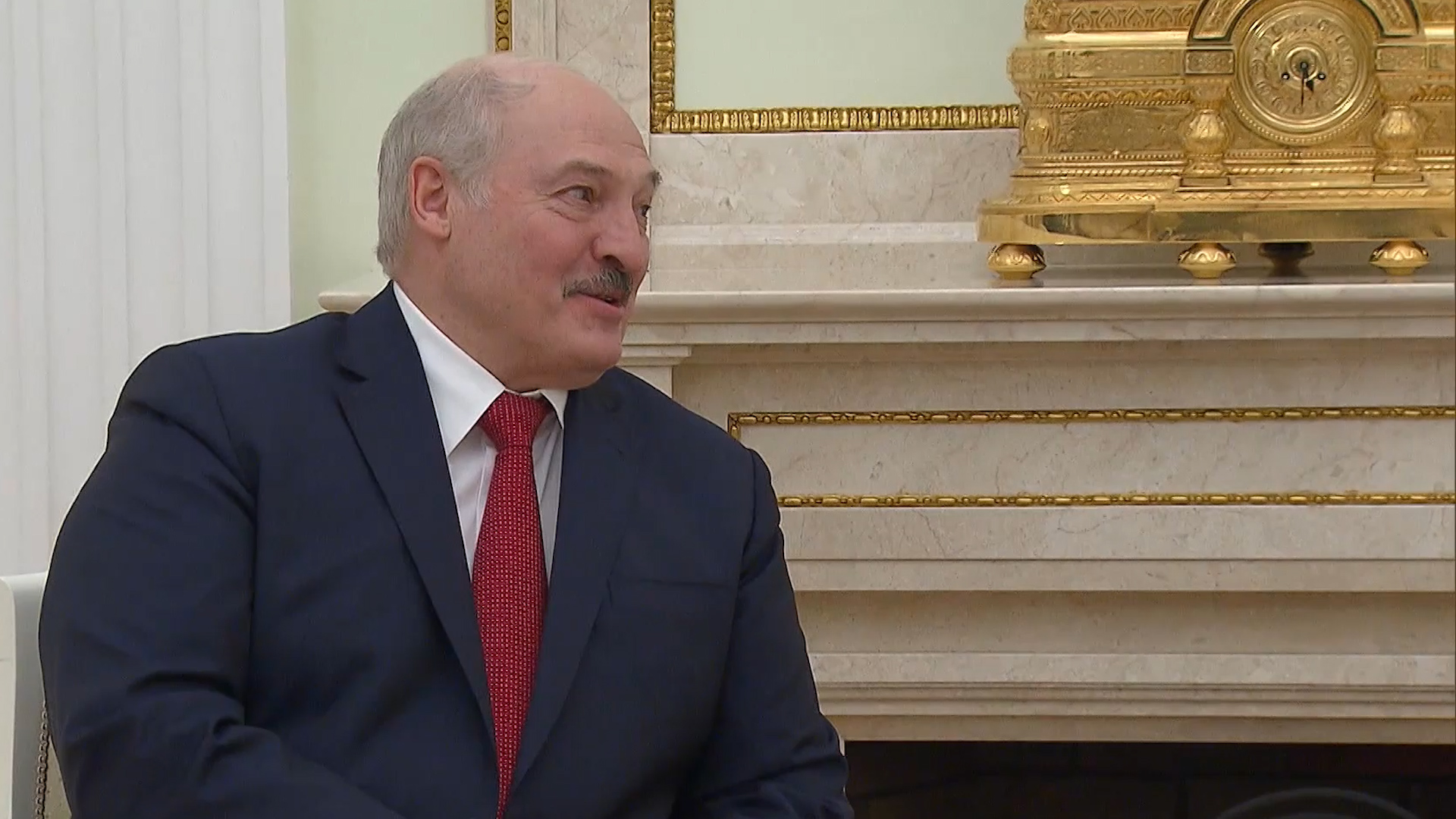 Лукашенко на встрече с Путиным раскритиковал Зеленского за недипломатичное поведение — видео
