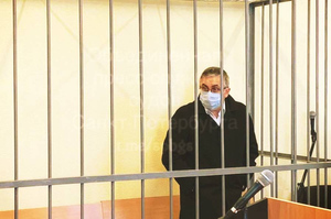 Суд отказался отпустить из СИЗО обвиняемого в убийстве жены главного нефролога Петербурга