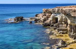 Кипр с 10 мая будет принимать без ограничений туристов, привитых "Спутником V"