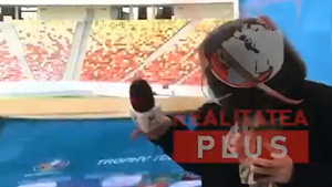 В Румынии трофей Евро-2020 упал в прямом эфире — видео