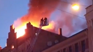 В центре Риги восемь человек заживо сгорели в хостеле