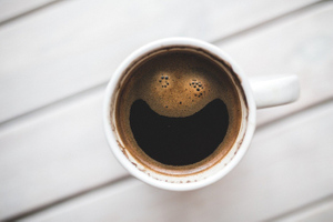 Учёные выяснили, что три чашки кофе в сутки снижают риск смерти от инфаркта на 20%