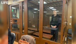 Суд не стал арестовывать блогера Эдварда Била, устроившего резонансное ДТП в центре Москвы
