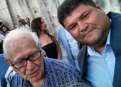 Братья Хусаиновы: семьянин Вадим (справа) дружит с 98-летним Пьером Карденом. Фото © vk.com/vadimkhusainov
