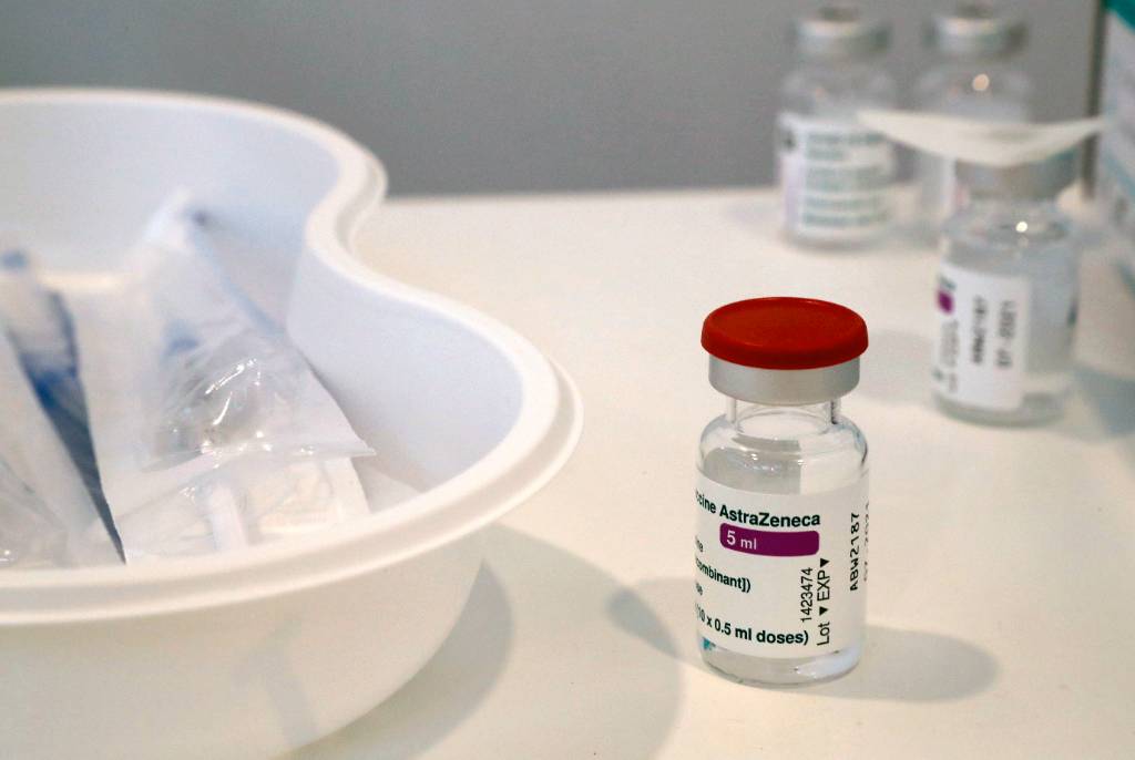 В США испортили 15 млн доз вакцин, случайно подмешав AstraZeneca в другую