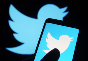 В Twitter заявили о "нулевой терпимости" к распространению запрещённой информации
