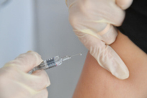 Разработчик "Эпиваккороны" объяснил случаи заражения коронавирусом после вакцинации