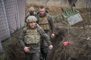 Зеленский заявил о необходимости установления перемирия в Донбассе