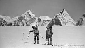 Тайна пропавшей экспедиции: советские альпинисты могли первыми взойти на Эверест