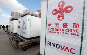Китай передал Белоруссии ещё 300 тысяч доз своей вакцины от ковида