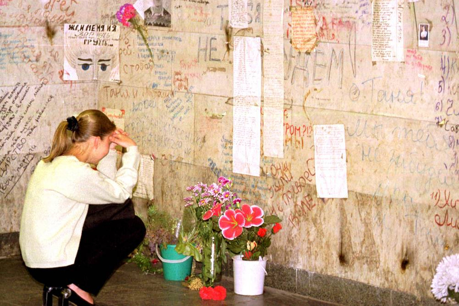 1 мая 1999. 30 Мая трагедия на Немиге. Немига в Минске 1999 трагедия.