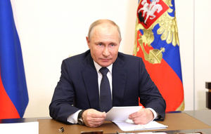 "Исходить из реалий, а не бумаг": Путин проверил, как исполняются поручения по итогам его послания