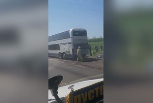Смертельное ДТП: пассажирский автобус протаранил фуру на трассе в Ростовской области