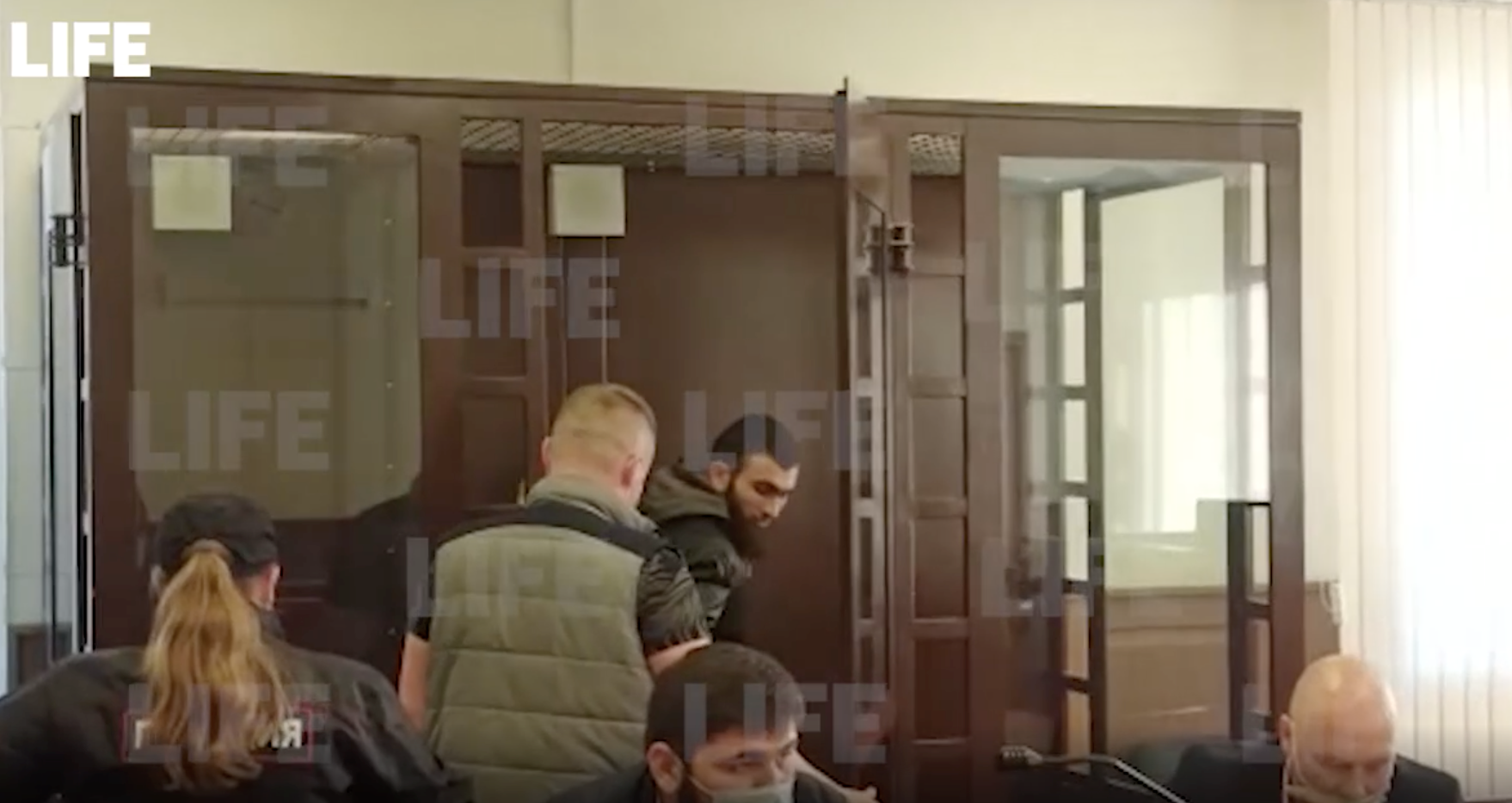 Суд арестовал таксиста "Ситимобила" из Петербурга, зарезавшего водителя за отказ уступить дорогу
