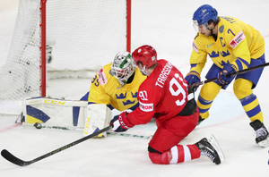 "Красная машина" едет в плей-офф: Сборная России обыграла Швецию и вышла в четвертьфинал ЧМ по хоккею