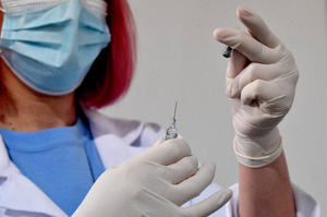 В центре Чумакова не исключили метод тройной вакцинации "Ковиваком"