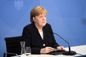 Меркель заявила, что баланс сил в мире изменился из-за "агрессивного поведения" России