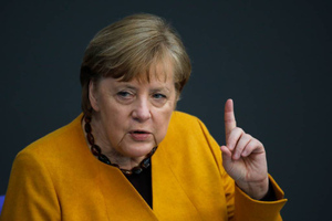 Меркель назвала важным сигналом продление СНВ-3 между Россией и США