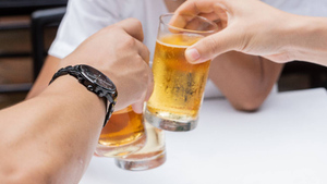 Россиянам рассказали об алкоголе, который нельзя пить натощак