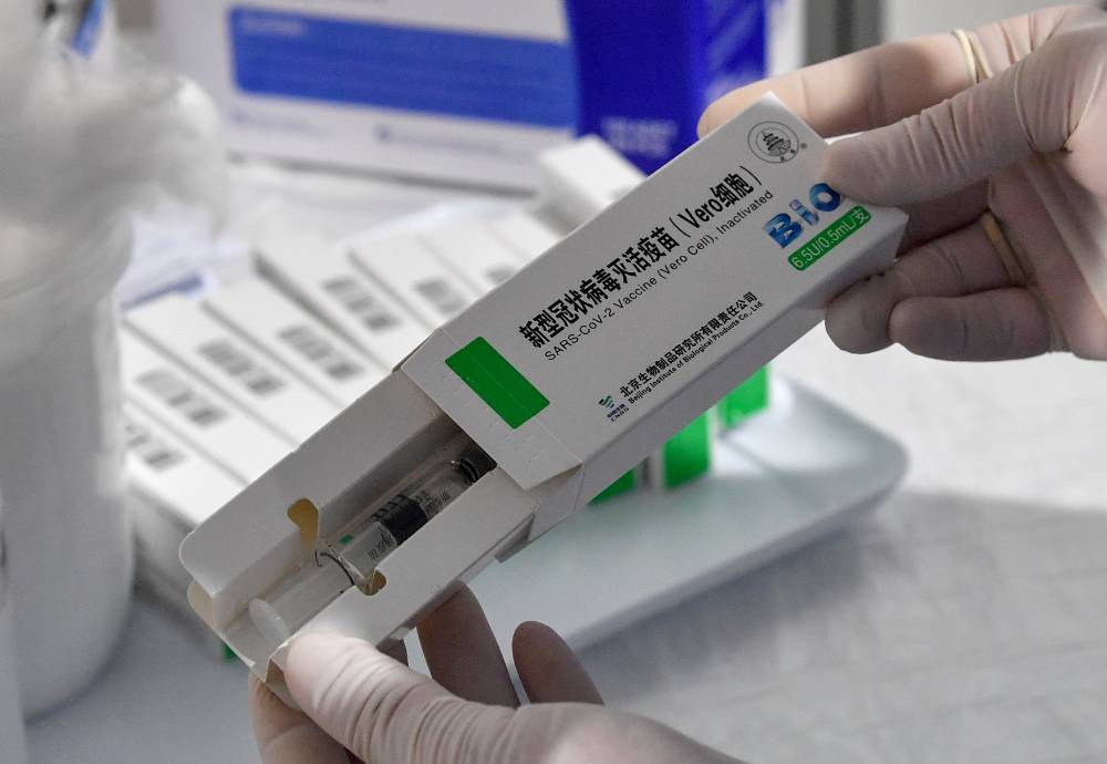 Опять не Спутник V: ВОЗ рекомендовала китайскую вакцину Sinopharm для экстренного применения