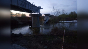 Четыре человека пострадали при обрушении моста под Оренбургом