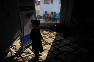 Россия призвала спасти детей из охваченного коронавирусом лагеря в Сирии