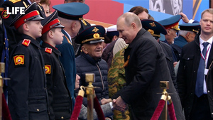 Путин прибыл на Парад Победы в Москве